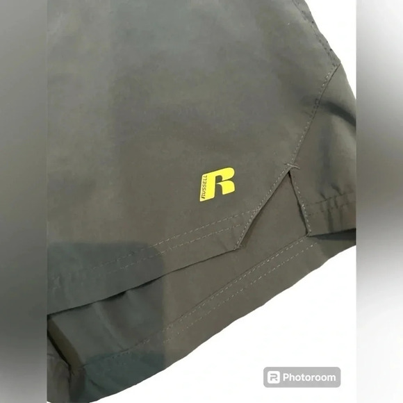 Russell Men’s Athletic shorts. Size Large 36-38 - Picture 3 of 8